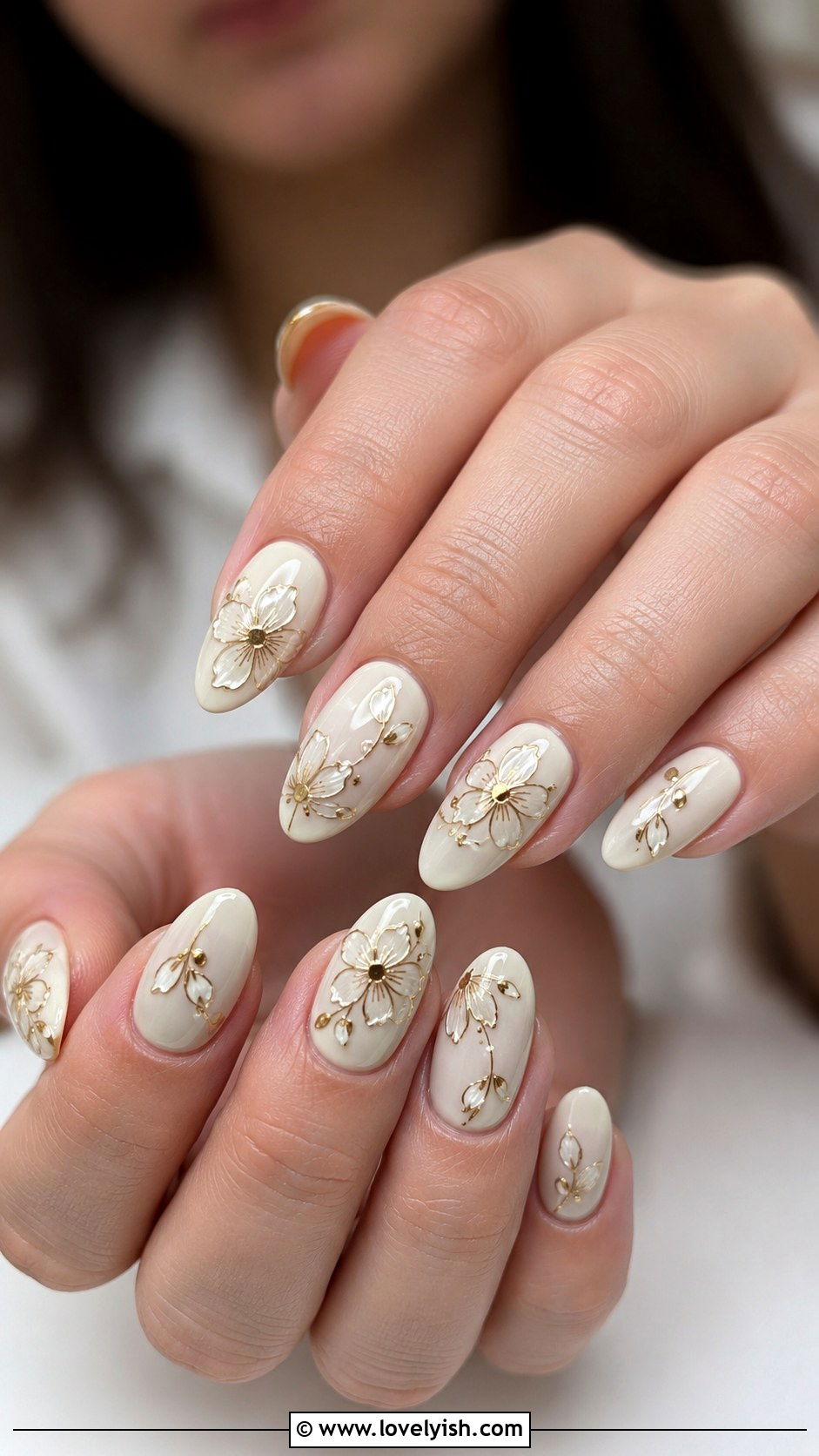 Vanilla Nail with Chrome Flowers - 50 vanilla girl nails - 50 vanilla girl nails