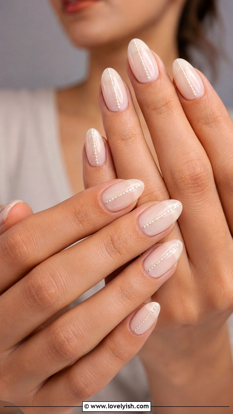 Vanilla Nails with Pearl Chain Detail - 50 vanilla girl nails - 50 vanilla girl nails