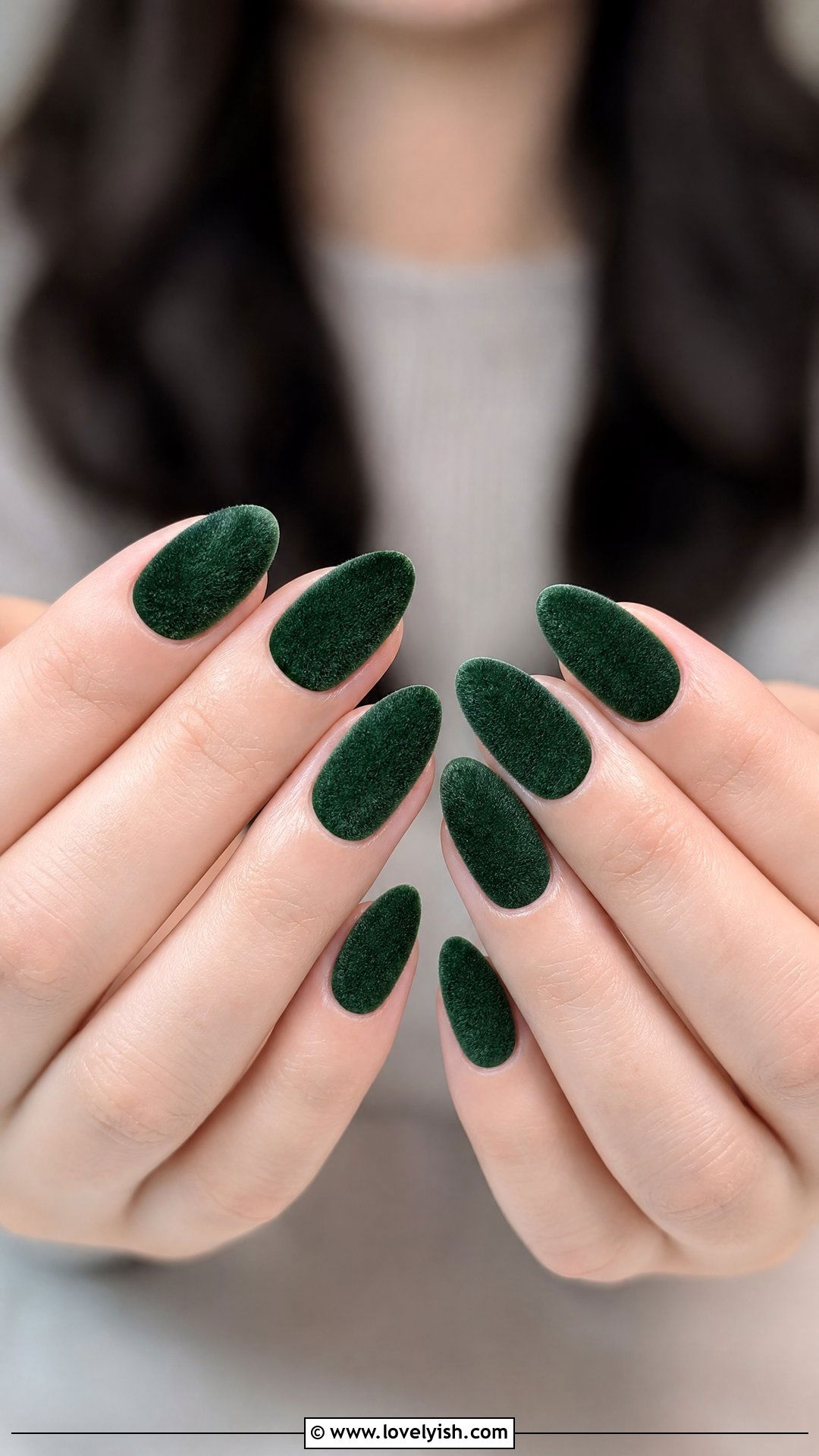Velvet Forest Green Nails - 25 christmas nail designs - 25 christmas nail designs
