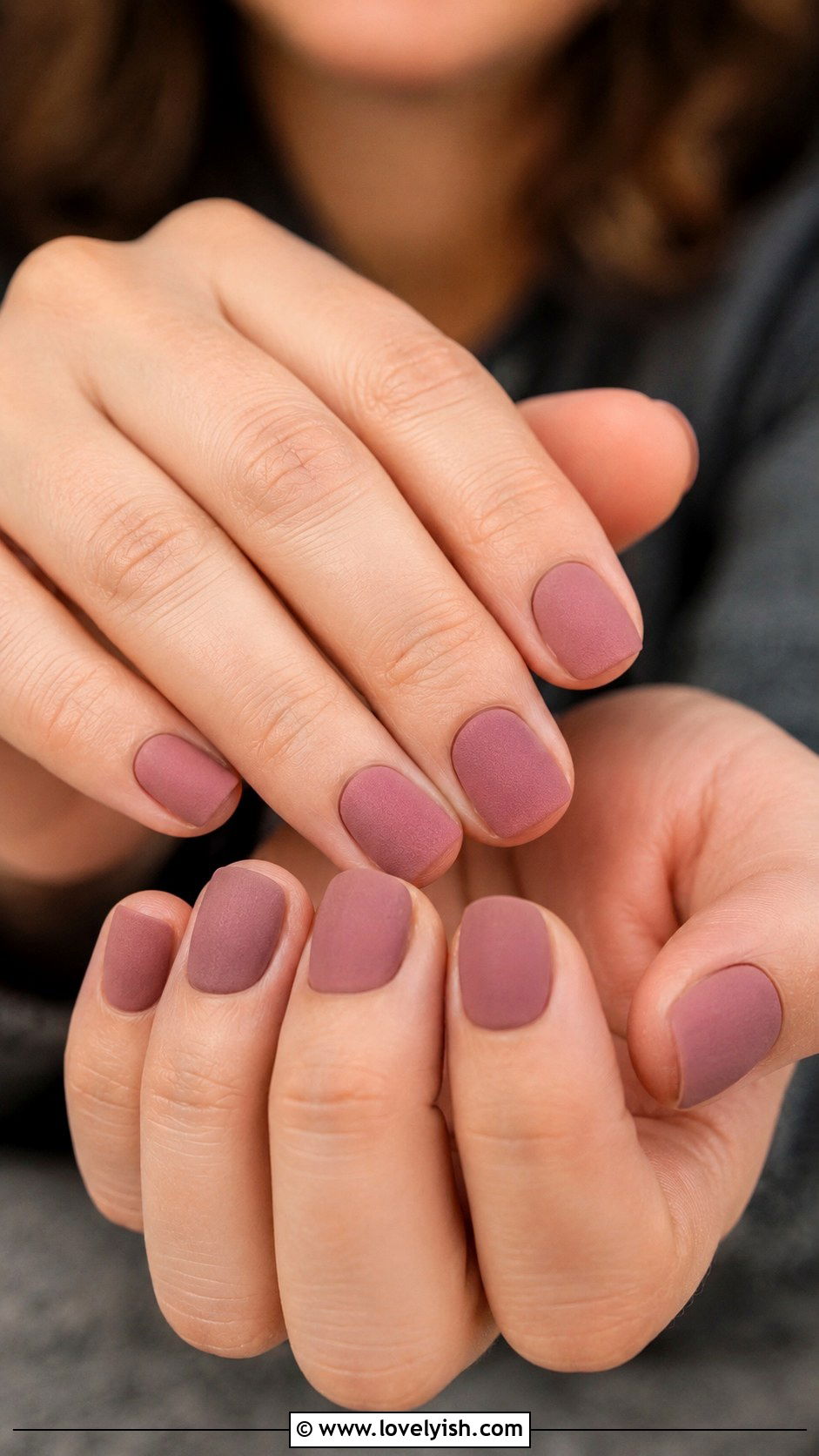 Velvet Matte Minimalist Nails - 25 minimalist nail ideas - 25 minimalist nail ideas