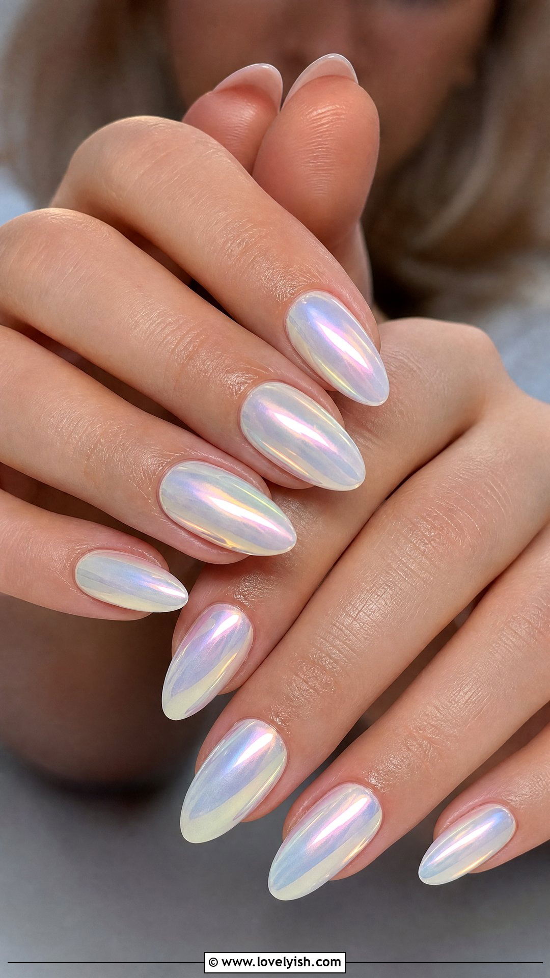 White Chrome Holiday Nails - 50 holiday nails - 50 holiday nails