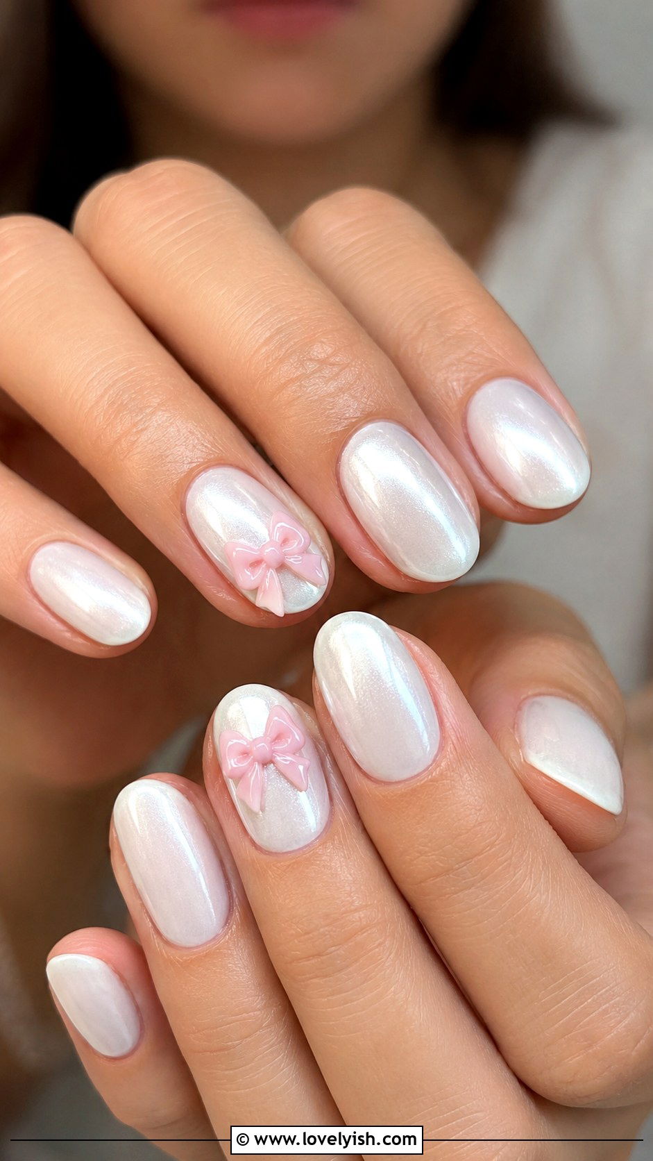 White Chrome Nails With Coquette Bow Details - 50 white chrome nails - 50 white chrome nails