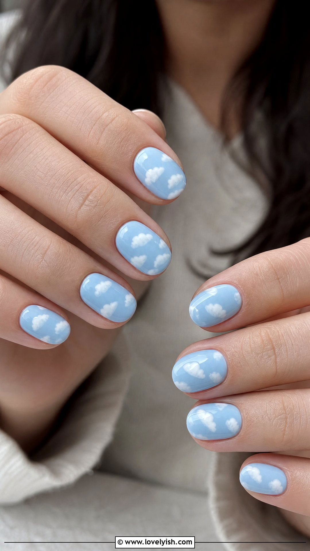 White Cloud Nails - 50 cute nails - 50 cute nails