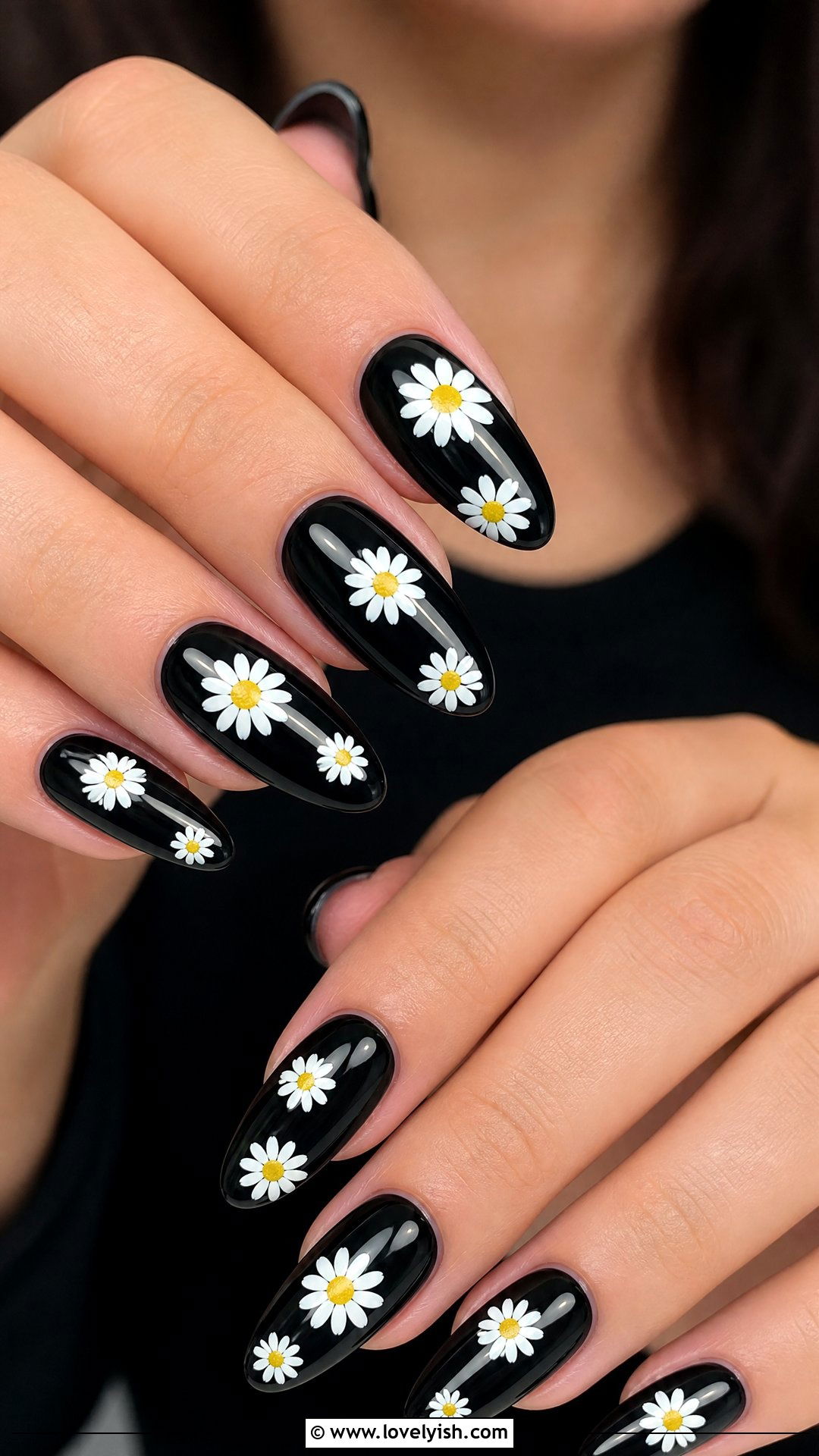 White Daisy Black Nails - 50 flower nails - 50 flower nails