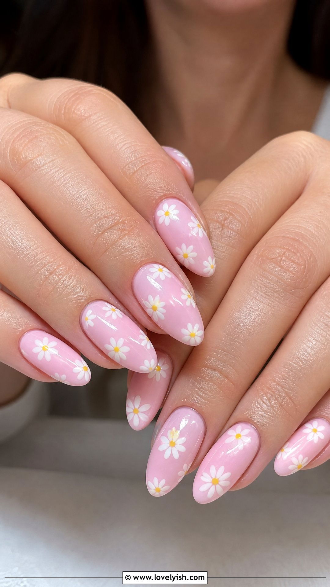 White Daisy on Baby Pink Nails - 50 daisy nails - 50 daisy nails