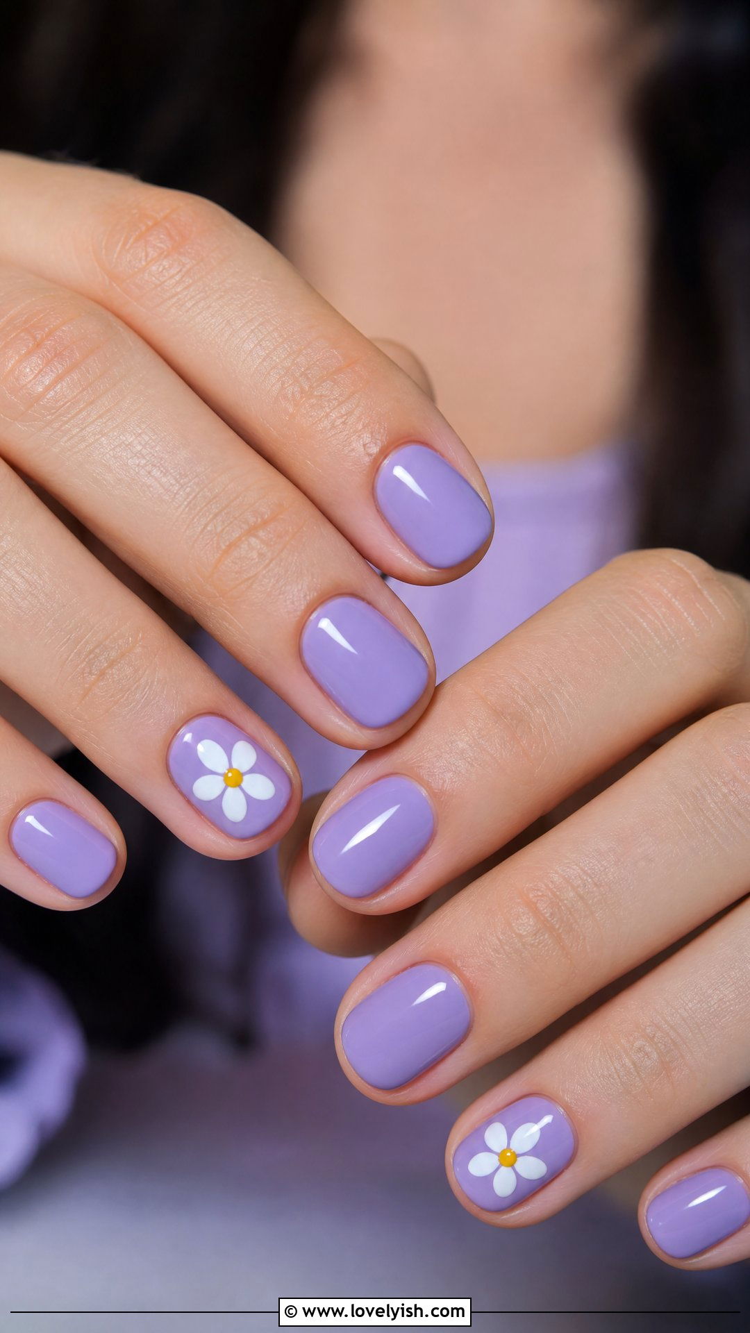 White Daisy on Lavender Nails - 50 easy spring nail designs - 50 easy spring nail designs