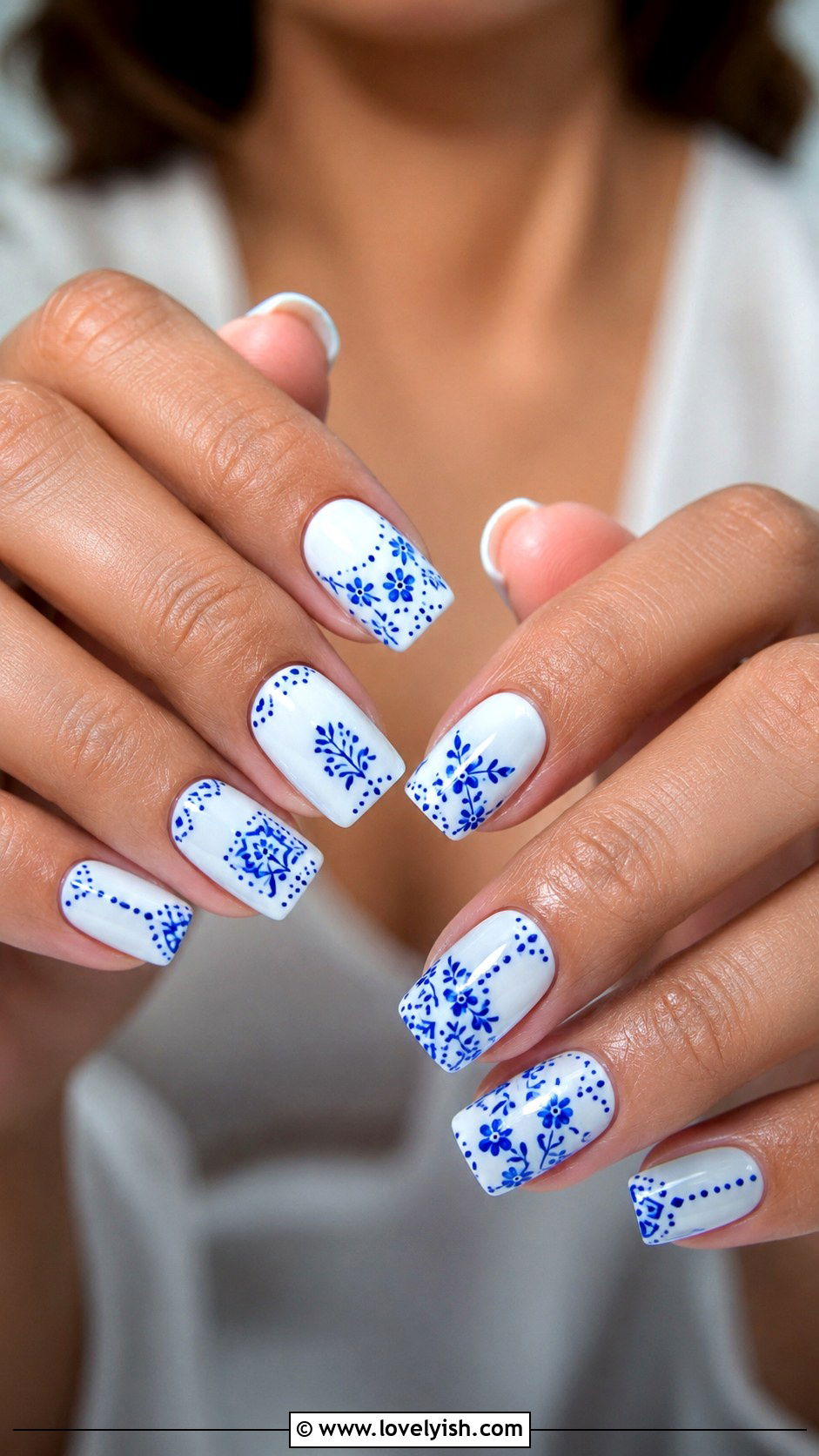 White Nails With Blue Details - 50 white nails - 50 white nails