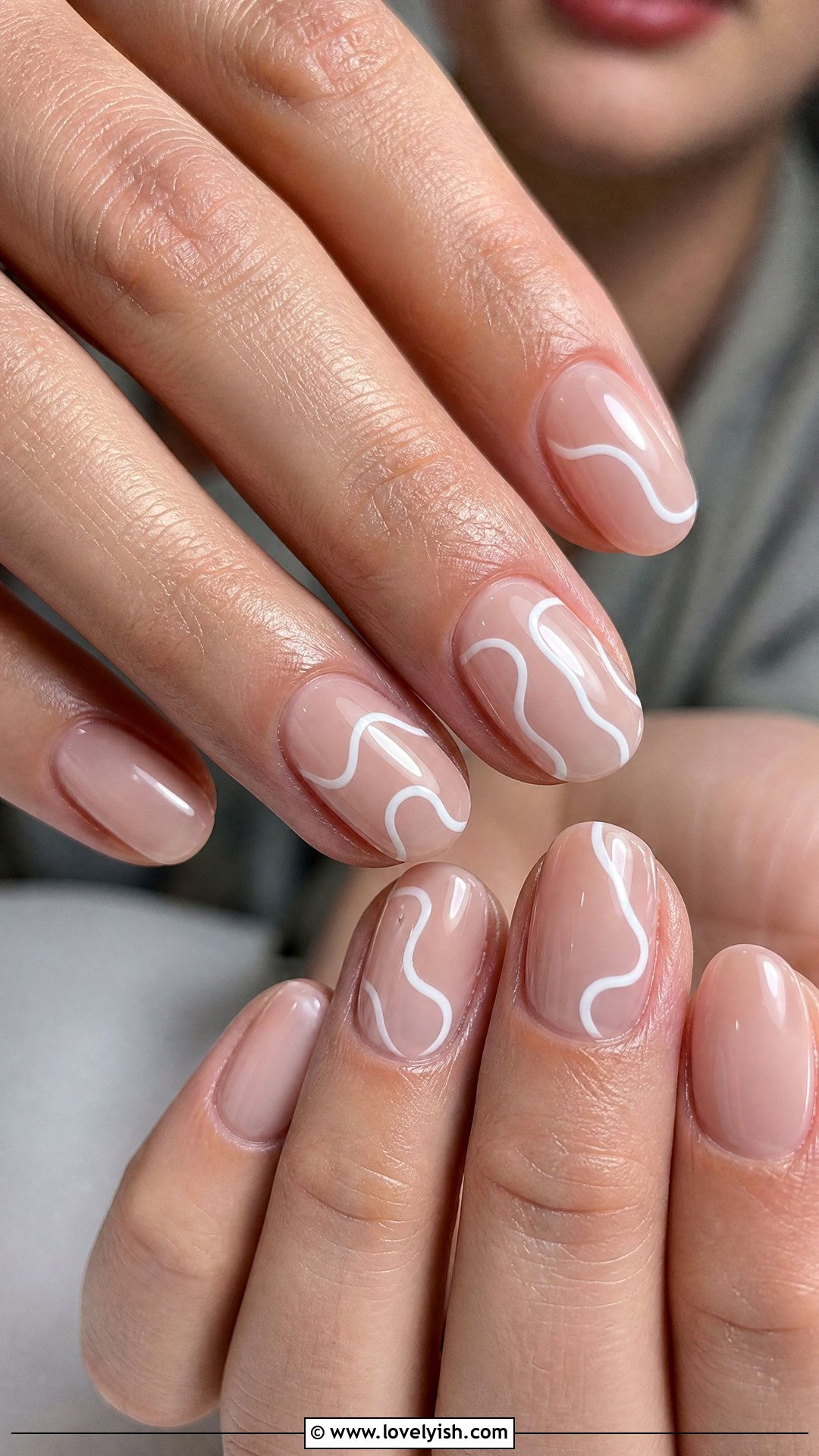 White Squiggle Line Nails - 38 simple nail art designs - 38 simple nail art designs
