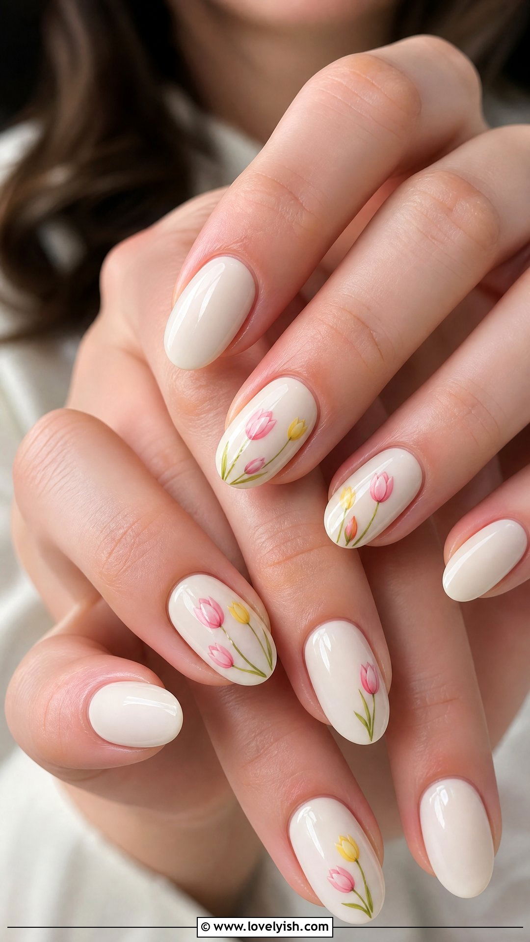 White Tulip Accent Nails - 50 simple spring nail designs - 50 simple spring nail designs