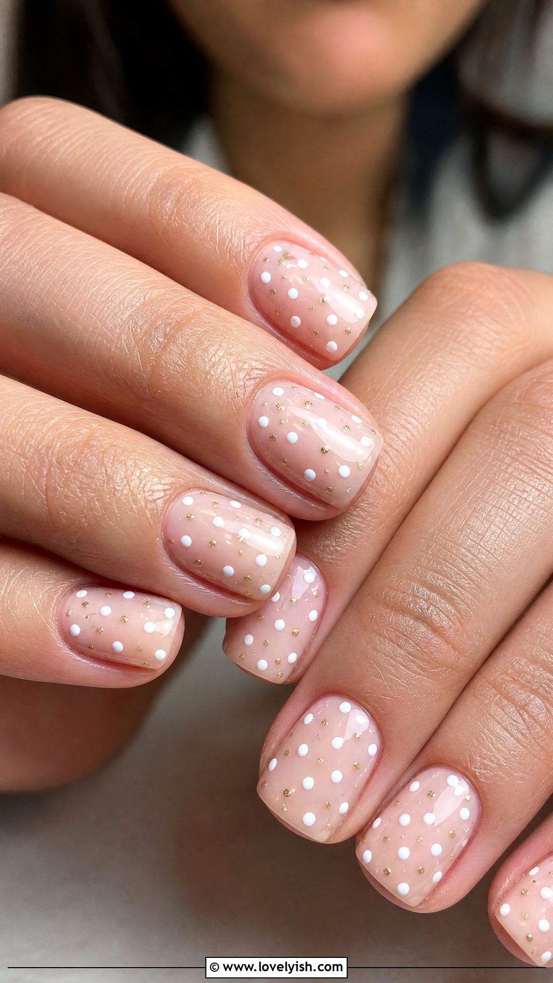 White and Gold Dot Nails - 50 simple nail art - 50 simple nail art