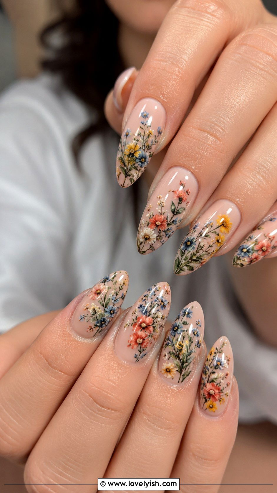 Wildflower Bouquet Nails - 25 floral nail designs - 25 floral nail designs
