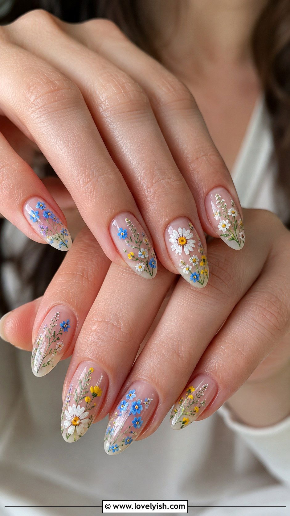 Wildflower Mix Nails - 31 flower nail design ideas - 31 flower nail design ideas