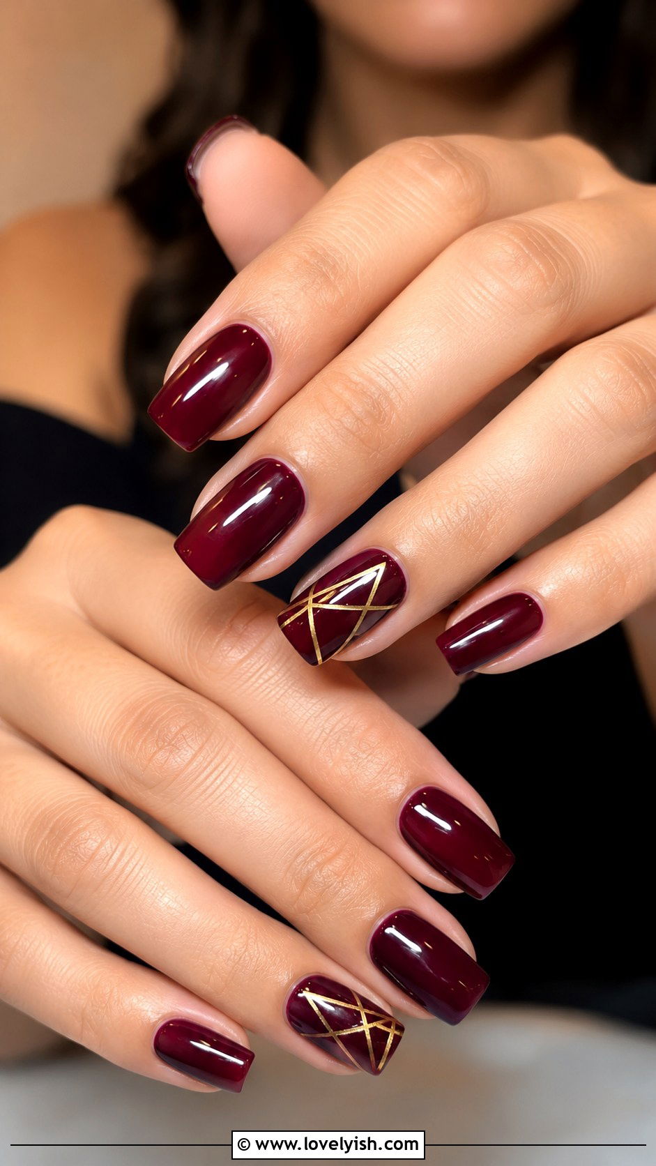 Wine Nails with Geometric Lines - 50 wine nails - 50 wine nails