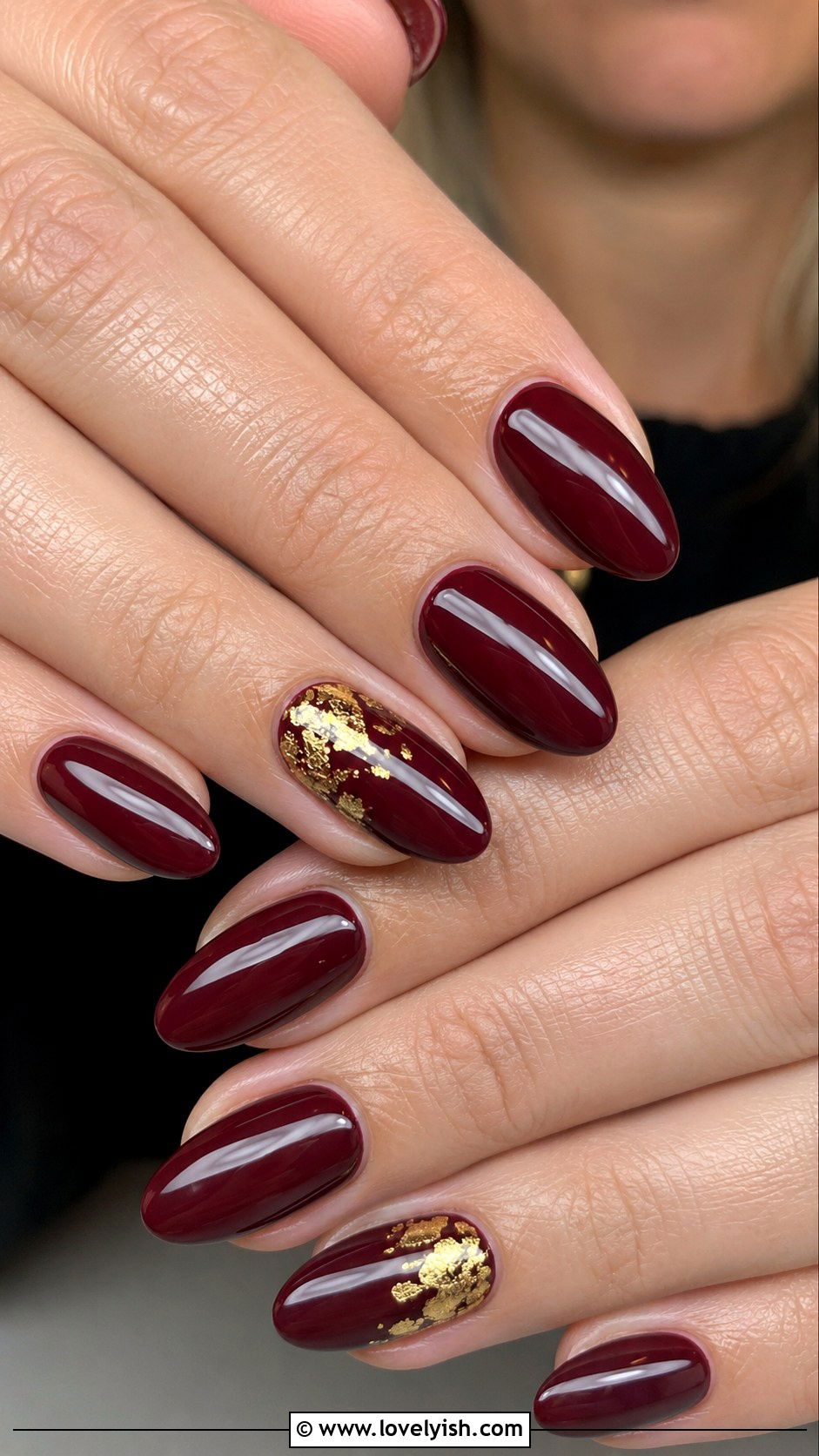 Wine Nails with Gold Foil Accent - 50 wine nails - 50 wine nails
