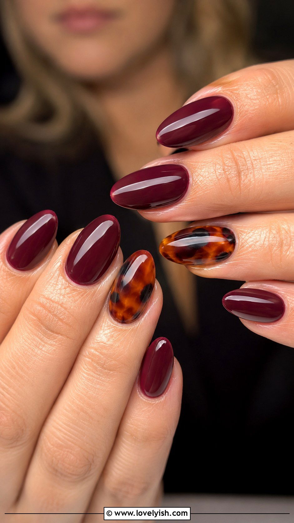 Wine Nails with Tortoiseshell Accent - 50 wine nails - 50 wine nails