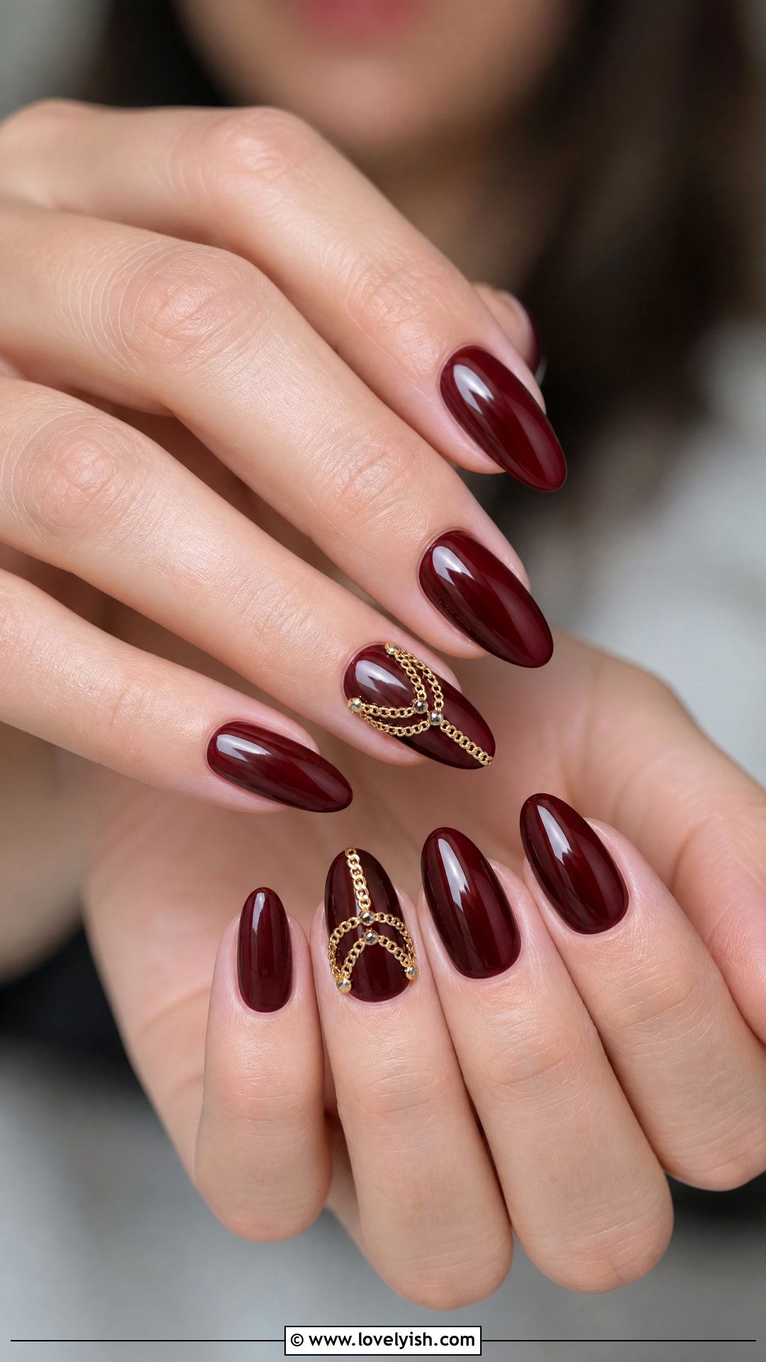 Wine Red With Gold Chain Details - 50 red and gold nail design ideas - 50 red and gold nail design ideas
