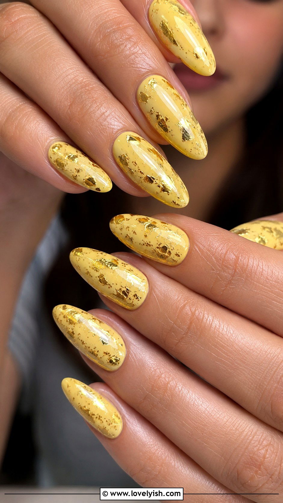 Yellow Almond Nails with Gold Foil - 25 yellow nails design ideas - 25 yellow nails design ideas