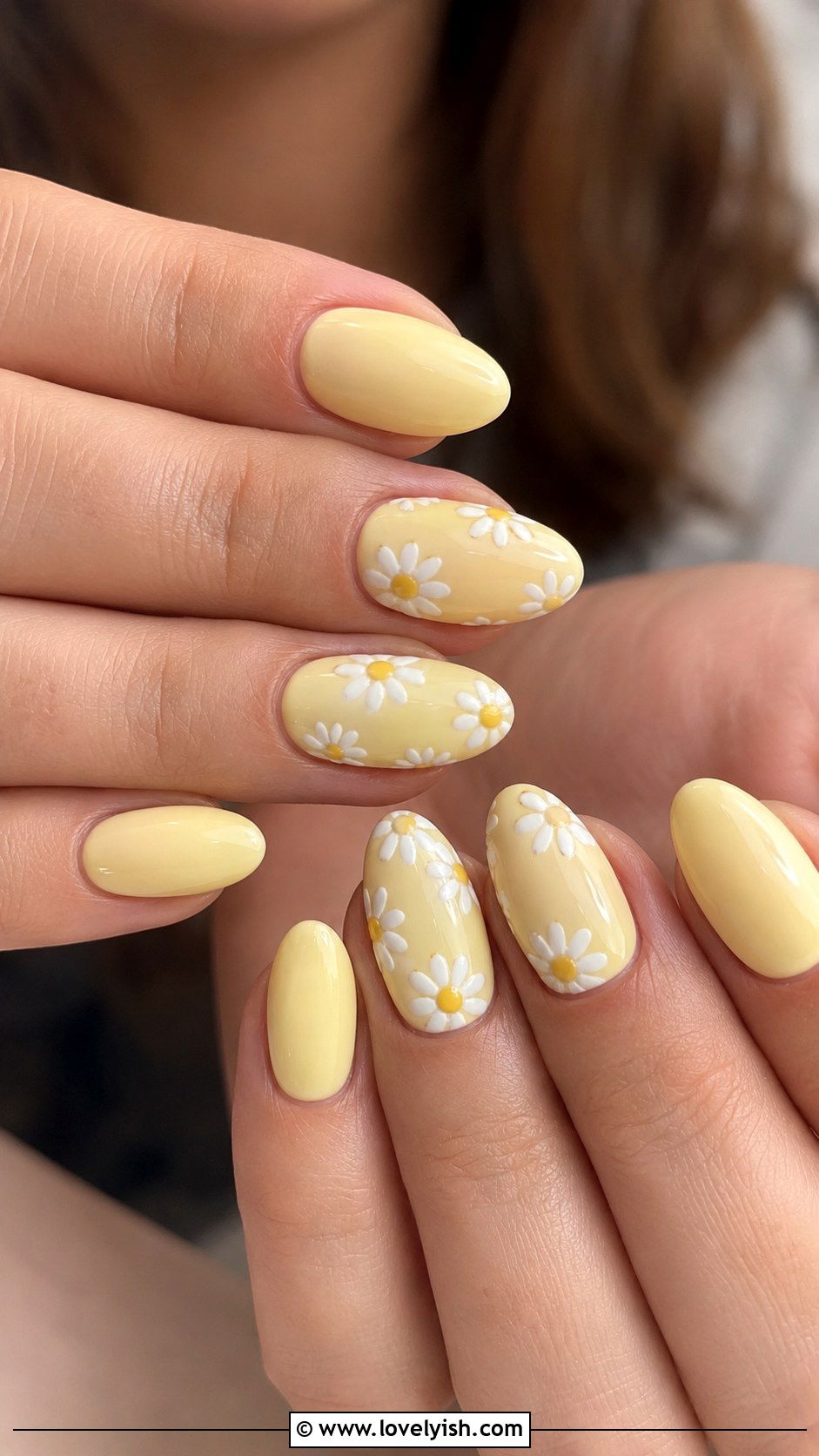 Yellow Butter Nails With Daisy Art - 50 vacation nails - 50 vacation nails
