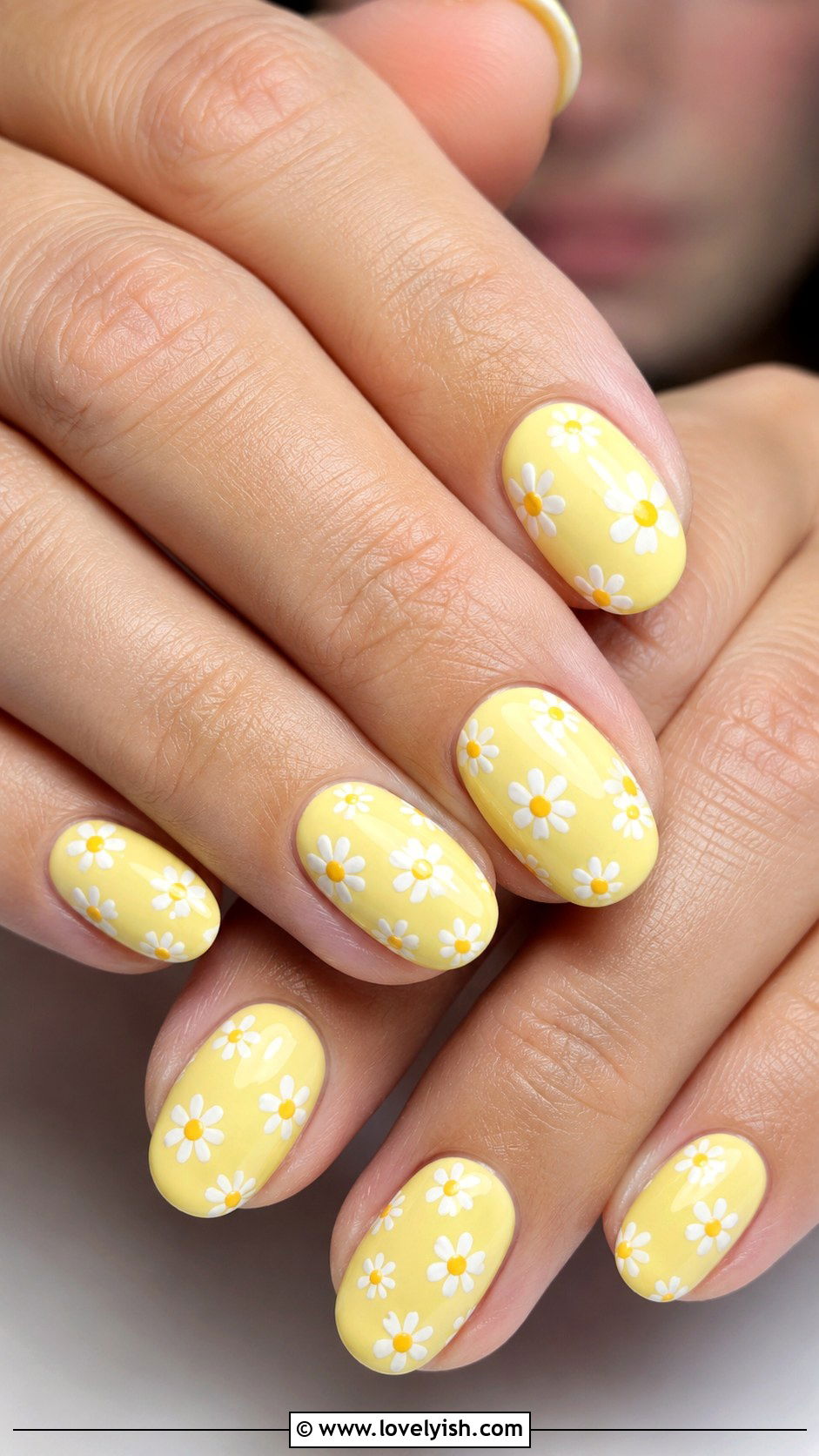 Yellow Daisy Nails - 25 yellow nails design ideas - 25 yellow nails design ideas