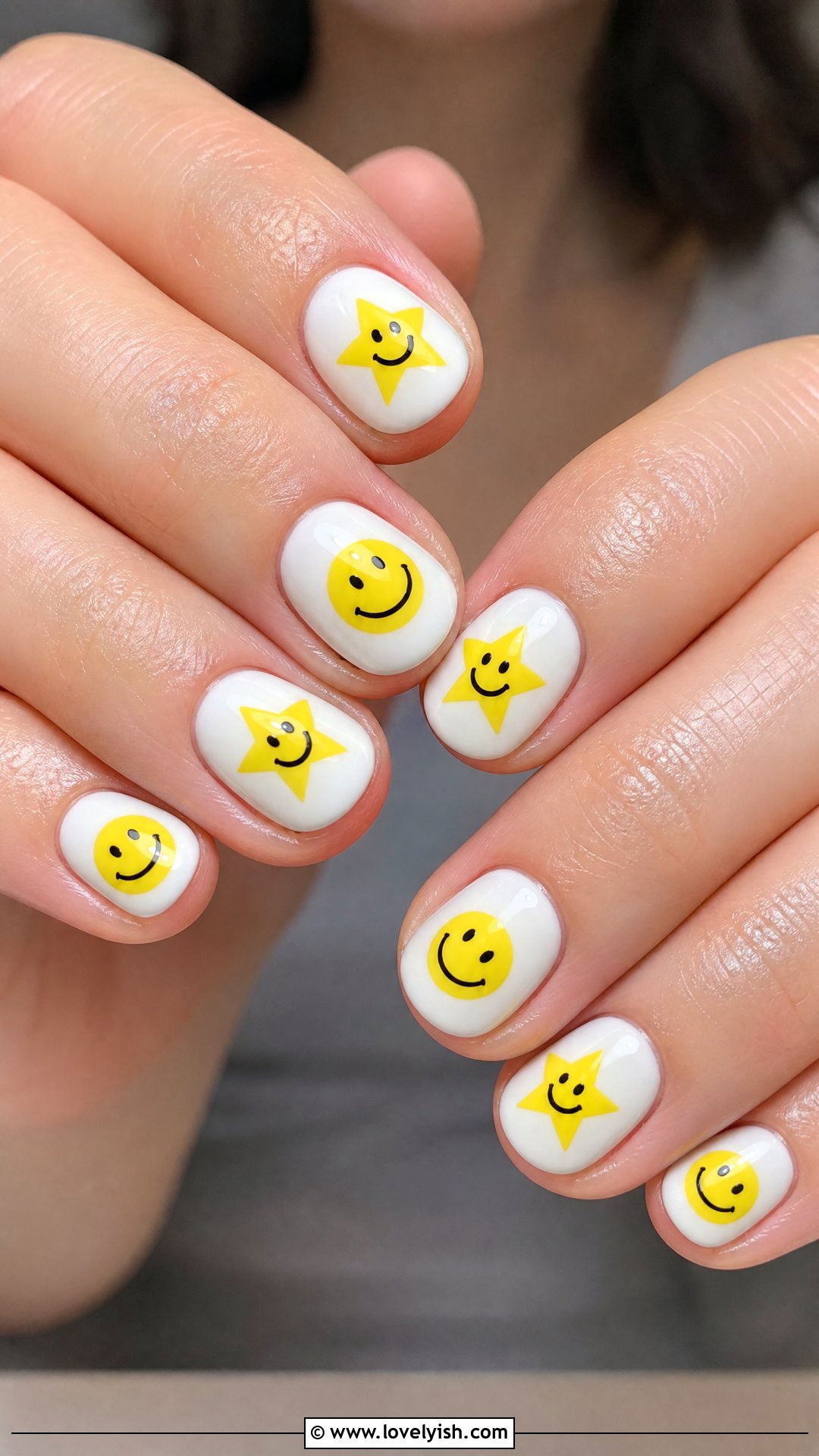 Yellow Star Smiley Nails - 50 star nails - 50 star nails
