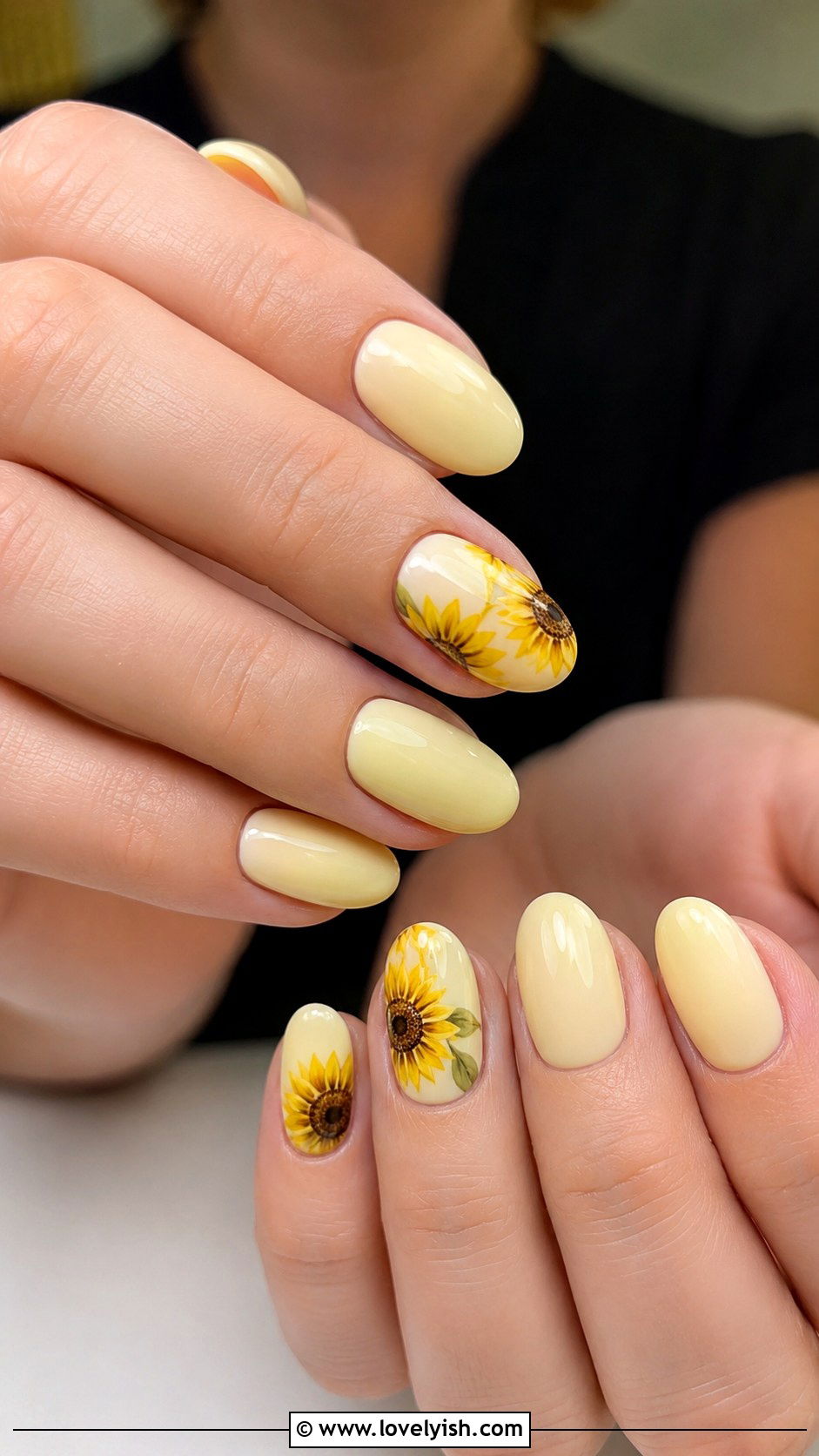 Yellow Sunflower Accent Nails - 43 summer nail designs - 43 summer nail designs