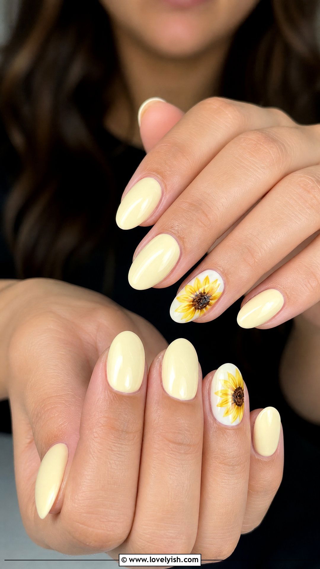 Yellow Sunflower Accent Nails - 25 beginner nail designs - 25 beginner nail designs