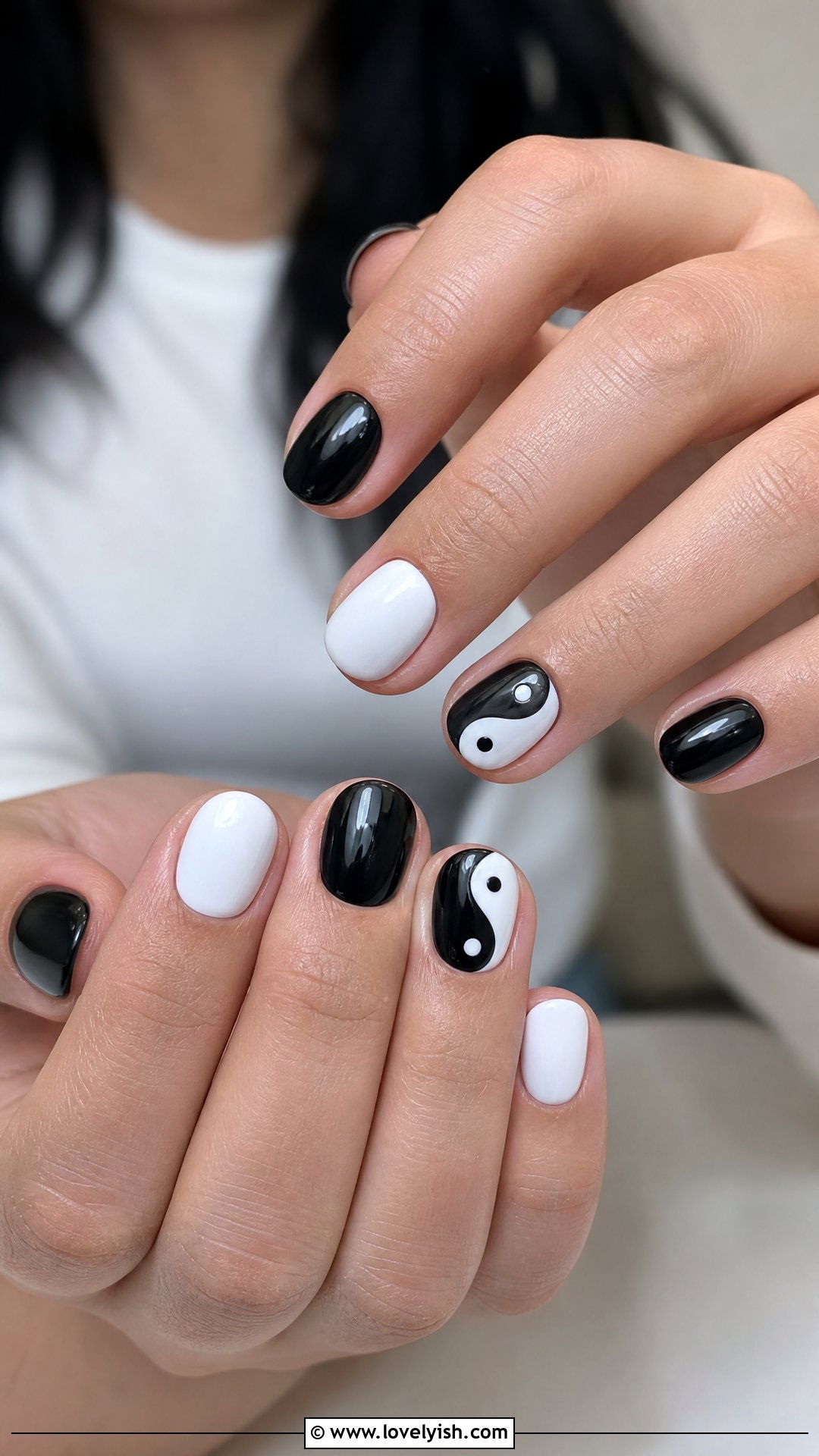 Yin Yang Accent Nails - 25 black and white nail art ideas - 25 black and white nail art ideas